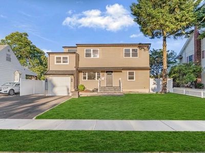 737 Flowerdale Drive