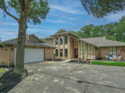 3406 Deerwood Ln