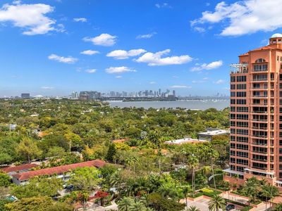 60 Edgewater Dr APT PH3C