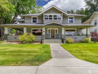 325 Main Street