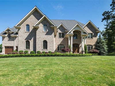 103 Silver Pines Dr