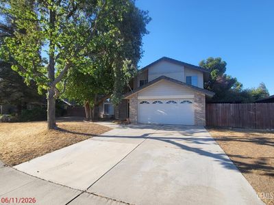 13801 Laverton Ave