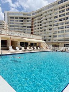 1817 S Ocean Dr APT 824