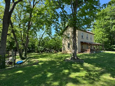 104 W Heacock St
