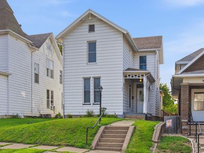 409 W 4th St