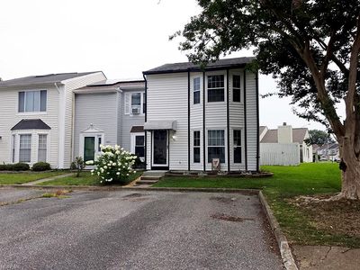 3690 Windmill Dr