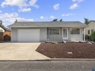 540 W Clackamas Cir
