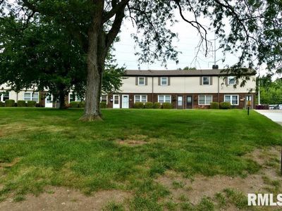 1936 Canterbury Dr APT 2Q