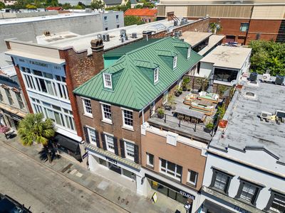 348 King St #L