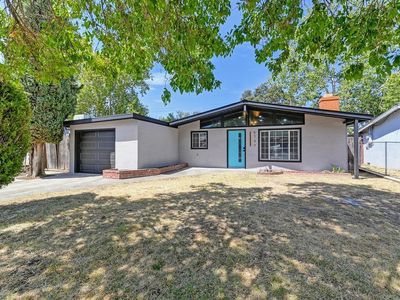 5737 Rosario Blvd