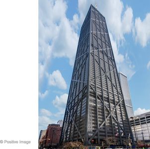 175 E Delaware Pl APT 8504