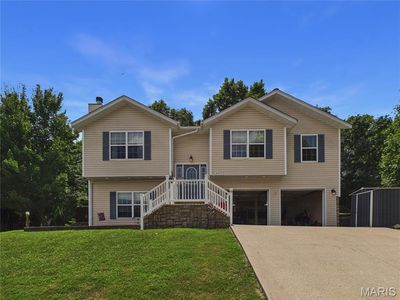21079 Hideaway Ln