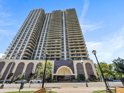 7855 Boulevard East APT 26G