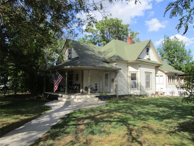 Property at 1002 N 4th St, Garden City, KS