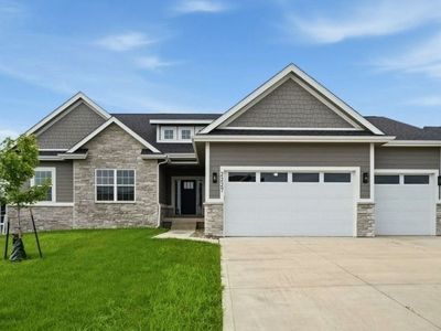 2227 Green Leaf Cir