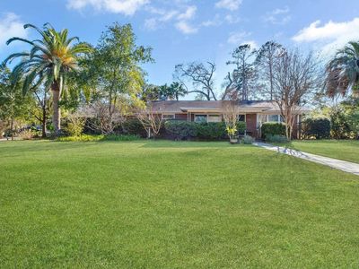 1239 Camellia Dr