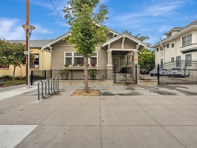 84 S 5th St