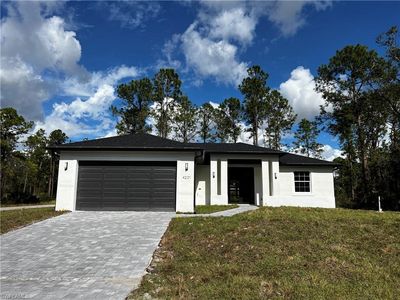 2001 Grayson Ave