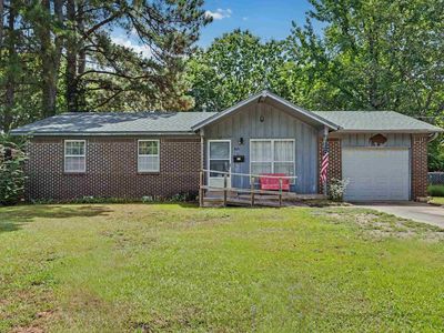 809 S Twin Cedar Dr