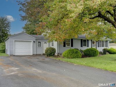 10 Meadowlark Road