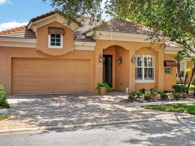 10 Lakeside Way