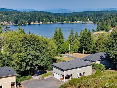 6110 Lakemont Lane