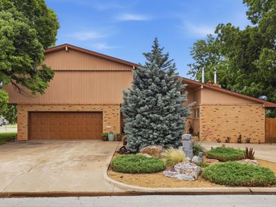 Property at 121 W 12th St, Cherokee, OK