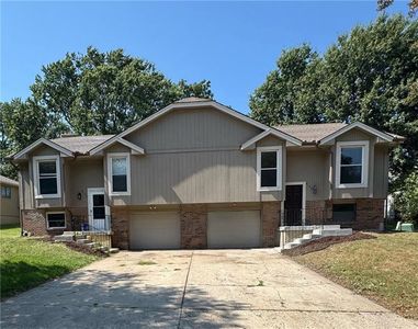8132-8134 N Stoddard Ave