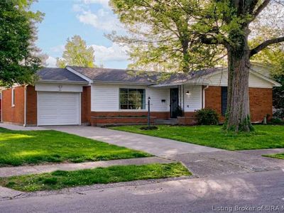 712 Plaza Drive