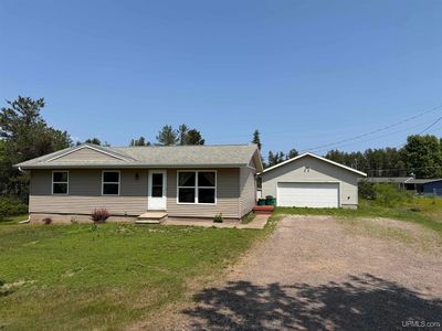 1487 E M28 Hwy