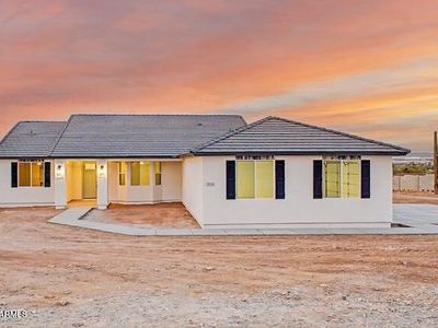 1868 W BROOKE Lane