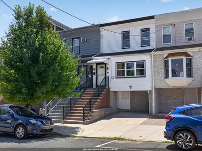 46 E 44th St