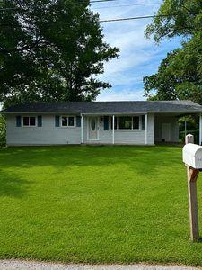 Property at 450 Hillcrest Dr, Bourbon, MO
