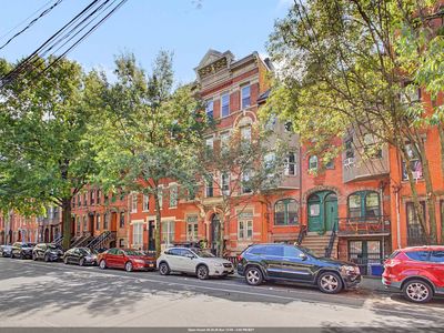 287 8th St APT 4B