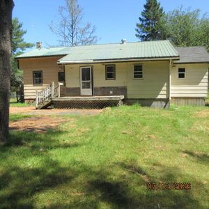 24 Currier Drive