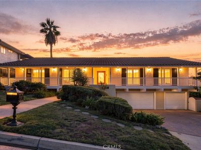 444 Meadowview Dr