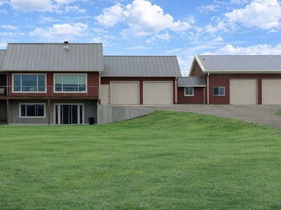 405 Lakeview Dr
