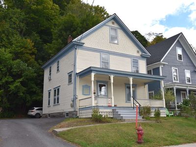 25 Court Street