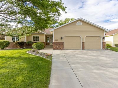 1891 Golden Blvd