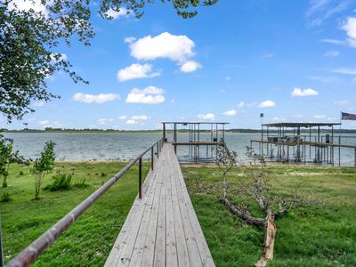 1011 E Lake Dr