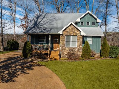 76 River View Dr
