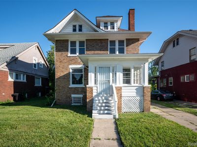 708 Webb St