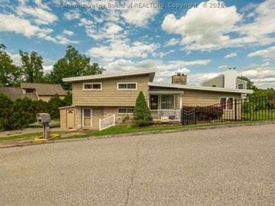 812 Carroll Rd