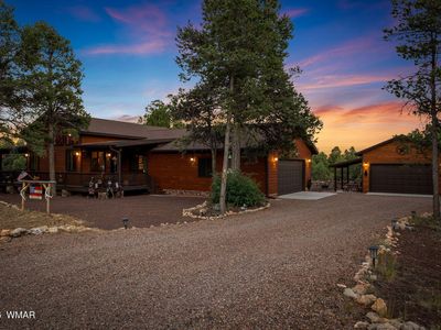 2207 Four Point Cir