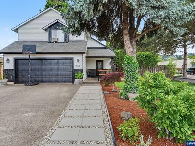 810 SE Locust St