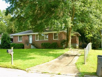 2336 Manor Ave