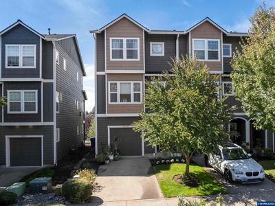 5949 Blue River Dr SE