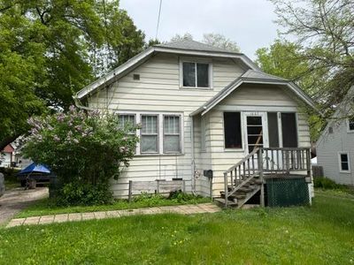 1007 Hastings St