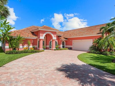 327 Island Dr