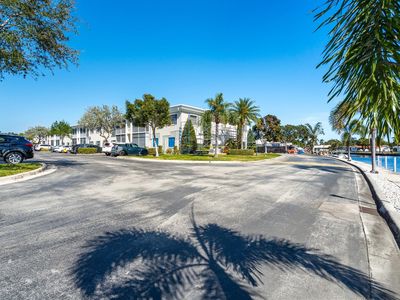 140 Cypress Club Drive #422